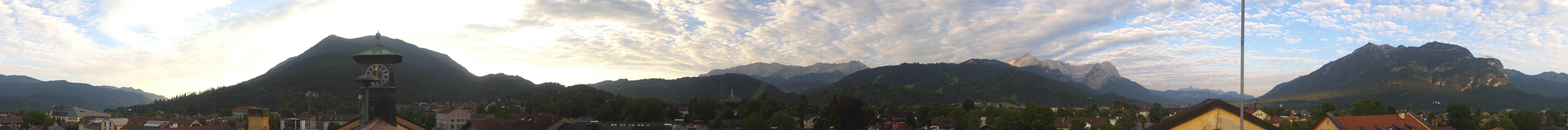 Archiv Foto Webcam Panoramablick Rathaus Garmisch-Partenkirchen
