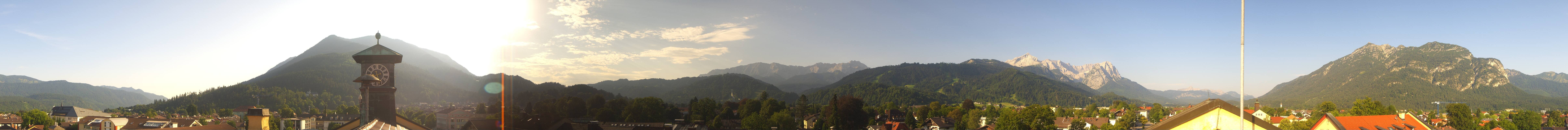 Archiv Foto Webcam Panoramablick Rathaus Garmisch-Partenkirchen