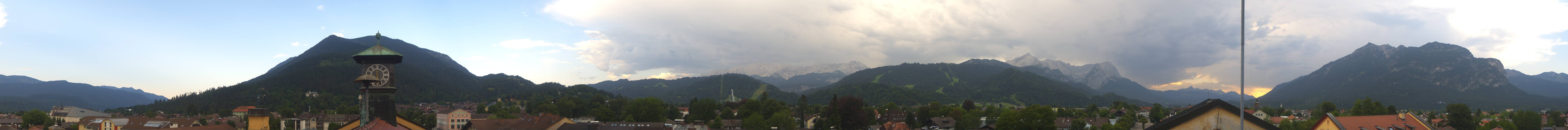 Archiv Foto Webcam Panoramablick Rathaus Garmisch-Partenkirchen