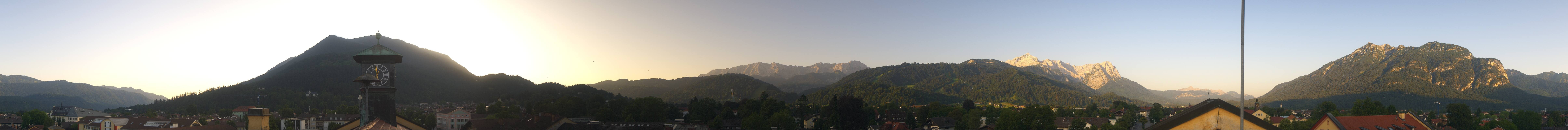 Archiv Foto Webcam Panoramablick Rathaus Garmisch-Partenkirchen