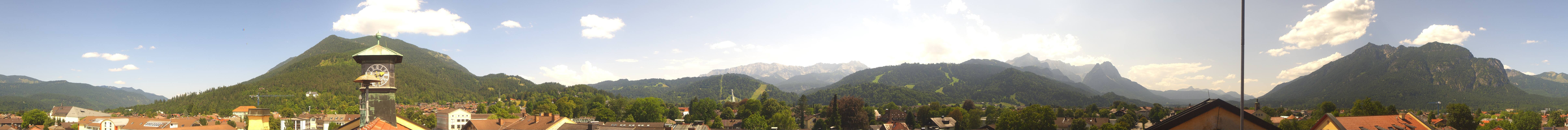 Archiv Foto Webcam Panoramablick Rathaus Garmisch-Partenkirchen