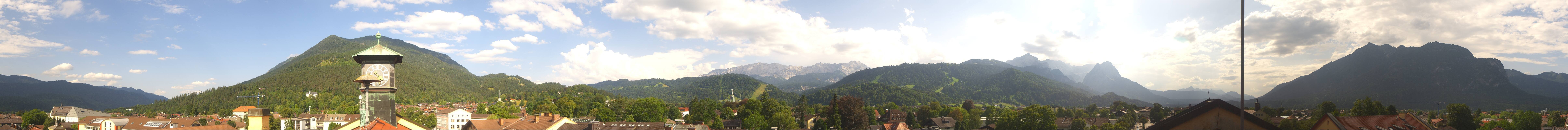 Archiv Foto Webcam Panoramablick Rathaus Garmisch-Partenkirchen