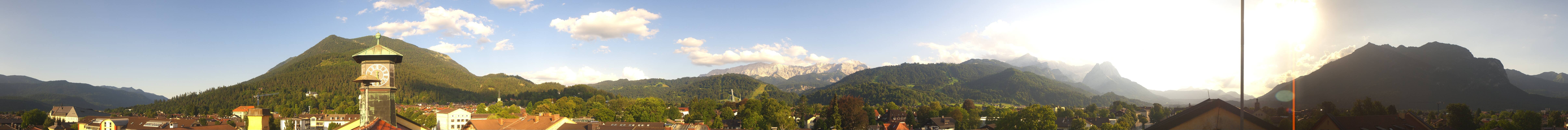 Archived image Webcam Garmisch townhall