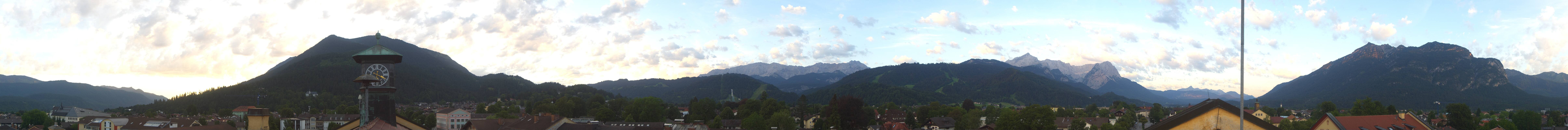 Archiv Foto Webcam Panoramablick Rathaus Garmisch-Partenkirchen