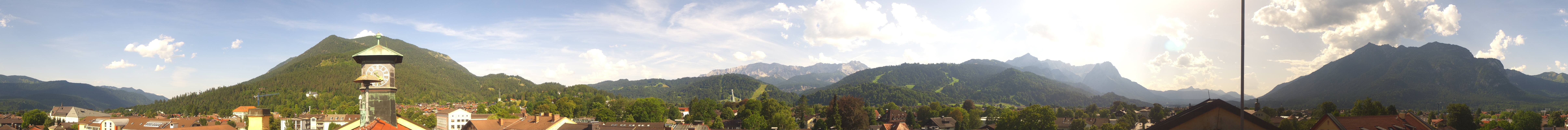 Archiv Foto Webcam Panoramablick Rathaus Garmisch-Partenkirchen