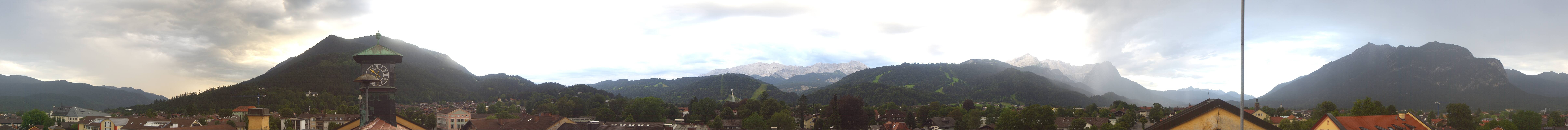 Archiv Foto Webcam Panoramablick Rathaus Garmisch-Partenkirchen