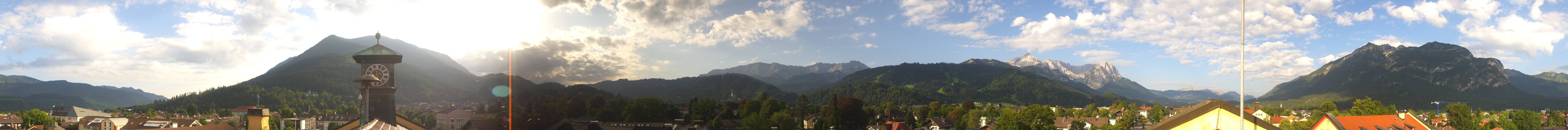 Archiv Foto Webcam Panoramablick Rathaus Garmisch-Partenkirchen