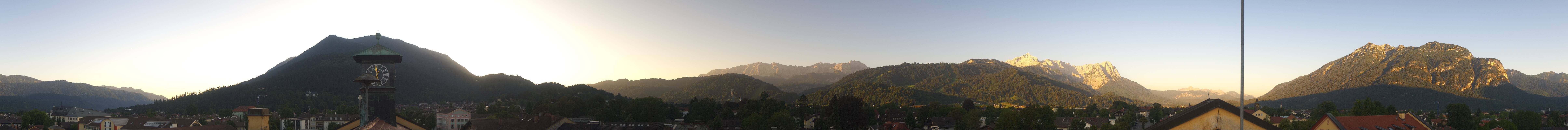 Archiv Foto Webcam Panoramablick Rathaus Garmisch-Partenkirchen
