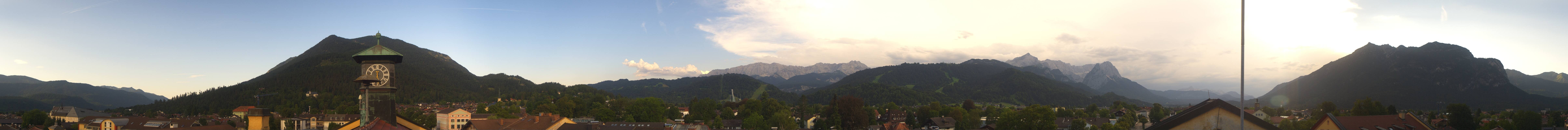 Archived image Webcam Garmisch townhall