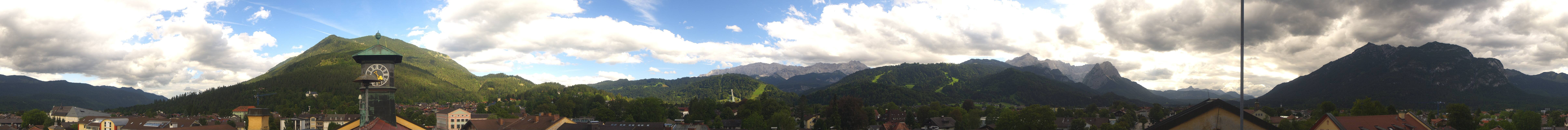 Archived image Webcam Garmisch townhall