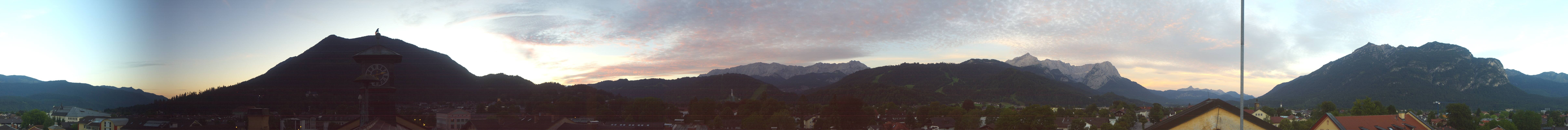 Archiv Foto Webcam Panoramablick Rathaus Garmisch-Partenkirchen