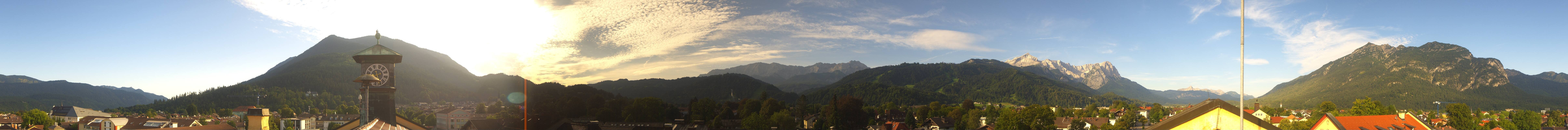 Archiv Foto Webcam Panoramablick Rathaus Garmisch-Partenkirchen