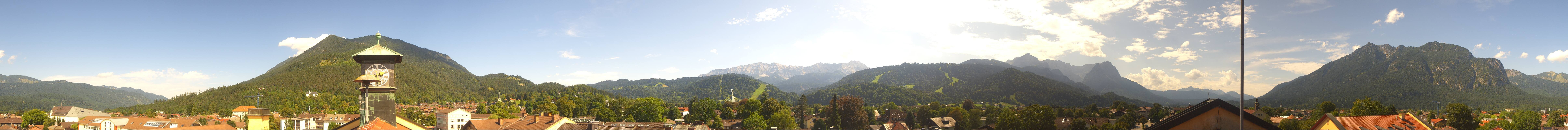 Archiv Foto Webcam Panoramablick Rathaus Garmisch-Partenkirchen
