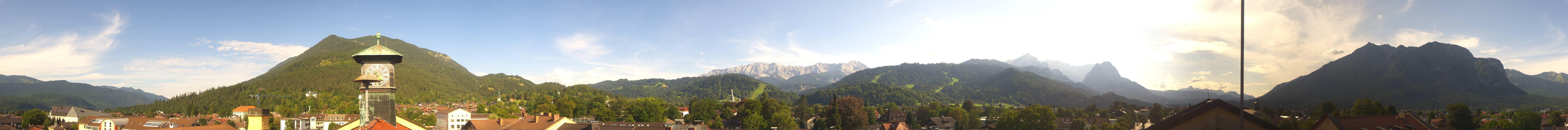 Archiv Foto Webcam Panoramablick Rathaus Garmisch-Partenkirchen