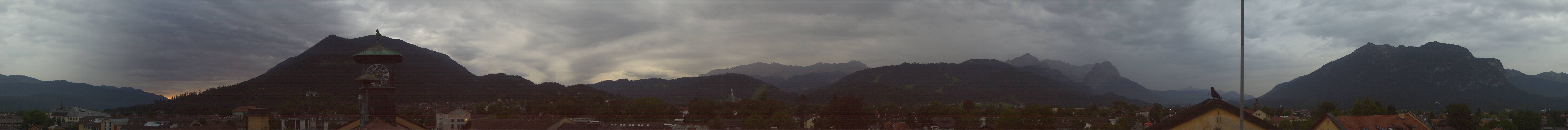 Archived image Webcam Garmisch townhall