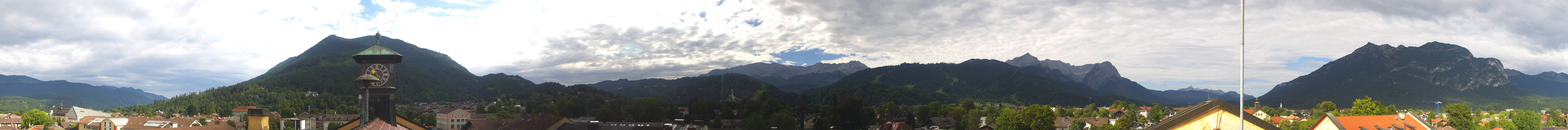 Archiv Foto Webcam Panoramablick Rathaus Garmisch-Partenkirchen