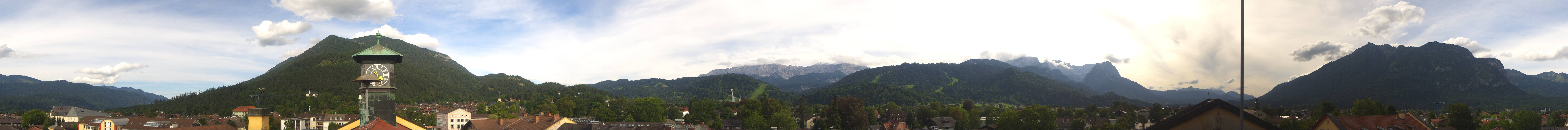 Archiv Foto Webcam Panoramablick Rathaus Garmisch-Partenkirchen
