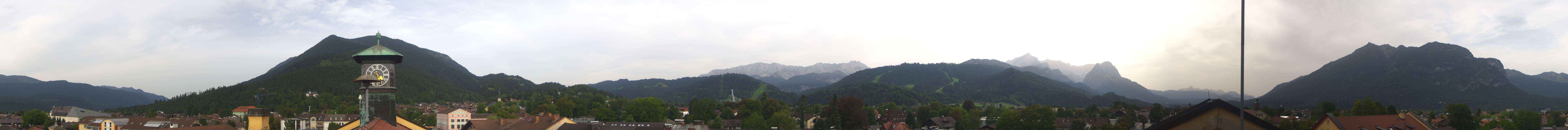 Archiv Foto Webcam Panoramablick Rathaus Garmisch-Partenkirchen