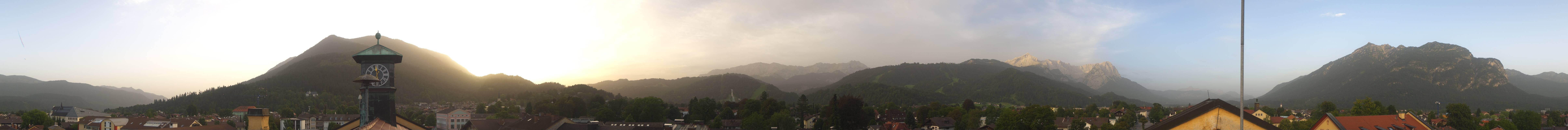 Archiv Foto Webcam Panoramablick Rathaus Garmisch-Partenkirchen