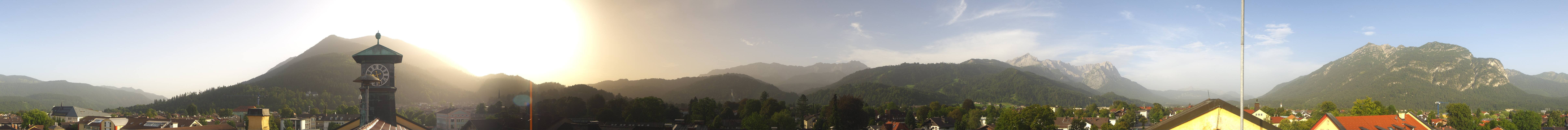 Archiv Foto Webcam Panoramablick Rathaus Garmisch-Partenkirchen