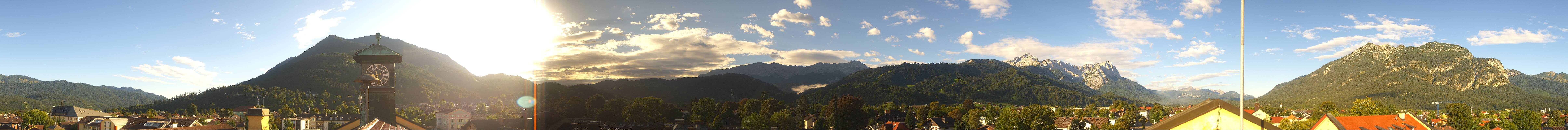 Archiv Foto Webcam Panoramablick Rathaus Garmisch-Partenkirchen