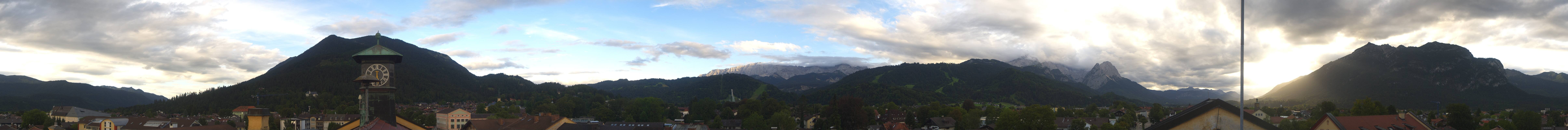 Archived image Webcam Garmisch townhall