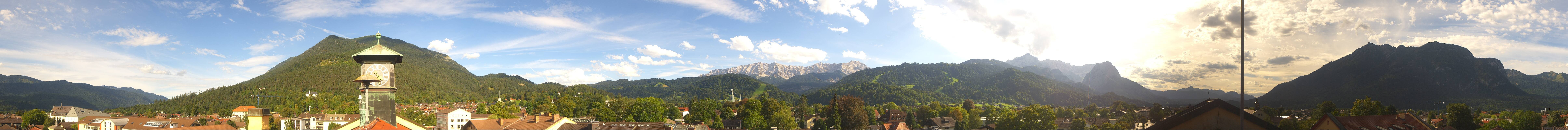 Archiv Foto Webcam Panoramablick Rathaus Garmisch-Partenkirchen