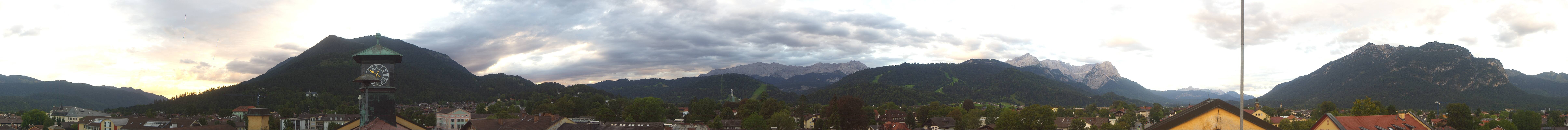 Archived image Webcam Garmisch townhall
