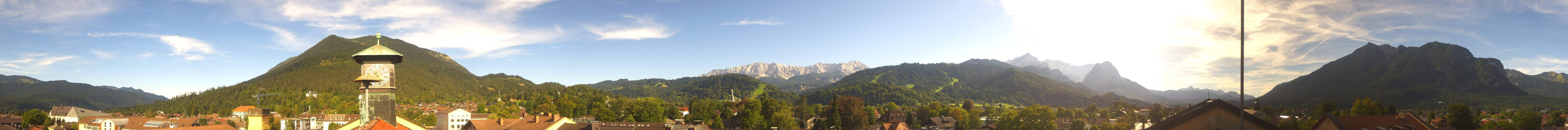 Archiv Foto Webcam Panoramablick Rathaus Garmisch-Partenkirchen