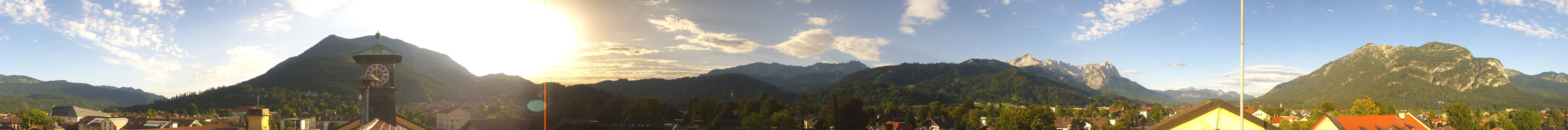 Archiv Foto Webcam Panoramablick Rathaus Garmisch-Partenkirchen