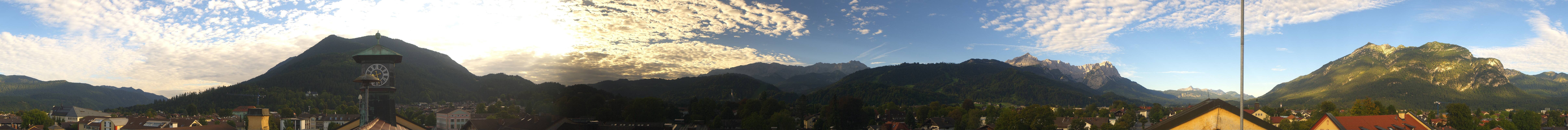 Archiv Foto Webcam Panoramablick Rathaus Garmisch-Partenkirchen