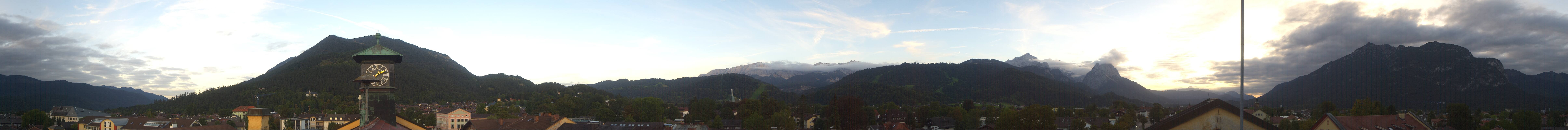 Archiv Foto Webcam Panoramablick Rathaus Garmisch-Partenkirchen