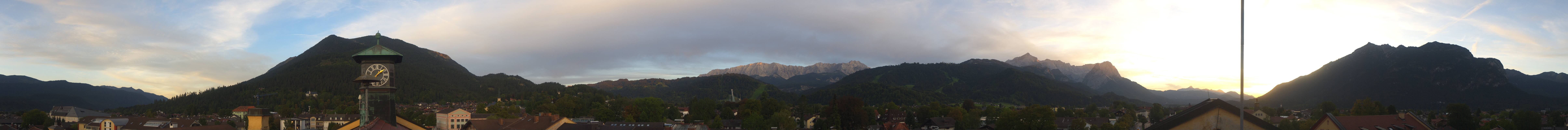 Archived image Webcam Garmisch townhall