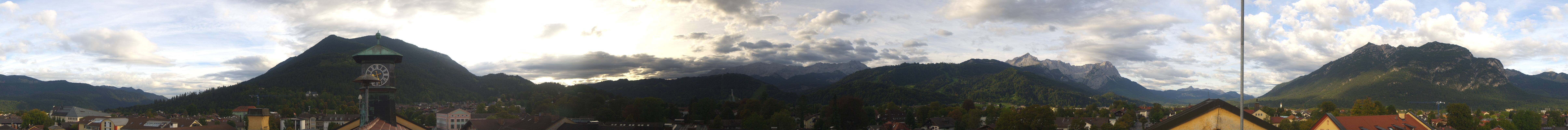 Archiv Foto Webcam Panoramablick Rathaus Garmisch-Partenkirchen