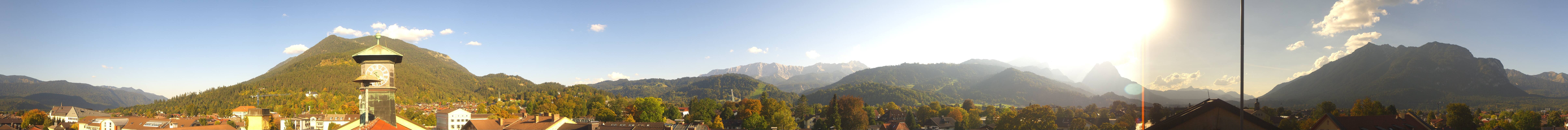 Archiv Foto Webcam Panoramablick Rathaus Garmisch-Partenkirchen