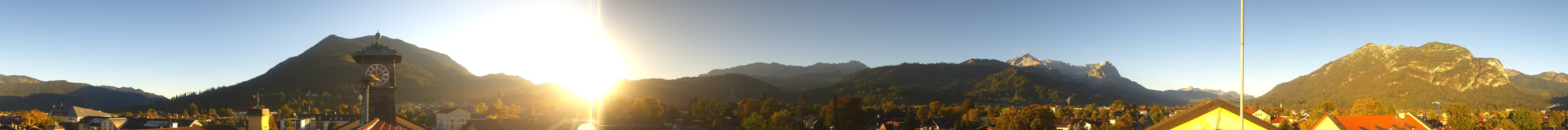 Archiv Foto Webcam Panoramablick Rathaus Garmisch-Partenkirchen