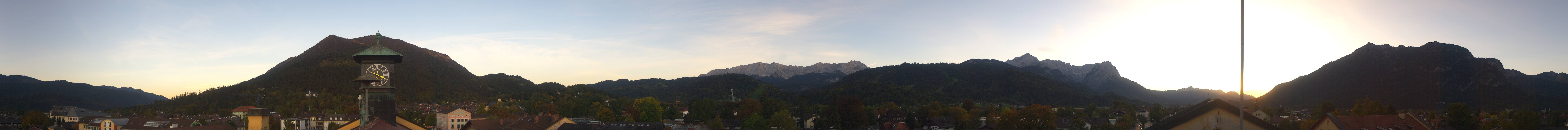 Archiv Foto Webcam Panoramablick Rathaus Garmisch-Partenkirchen