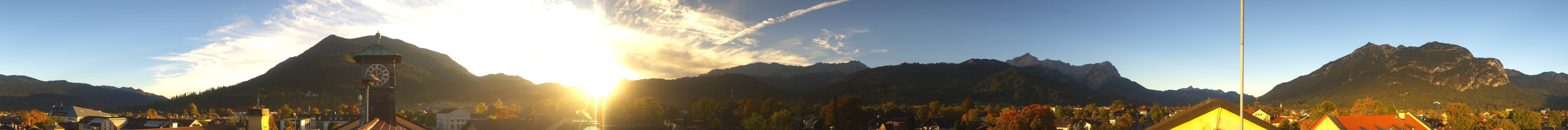 Archiv Foto Webcam Panoramablick Rathaus Garmisch-Partenkirchen