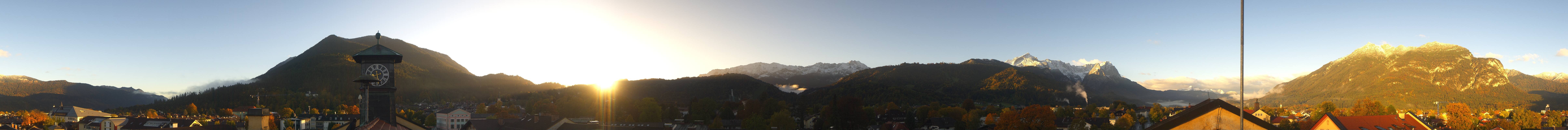 Archiv Foto Webcam Panoramablick Rathaus Garmisch-Partenkirchen