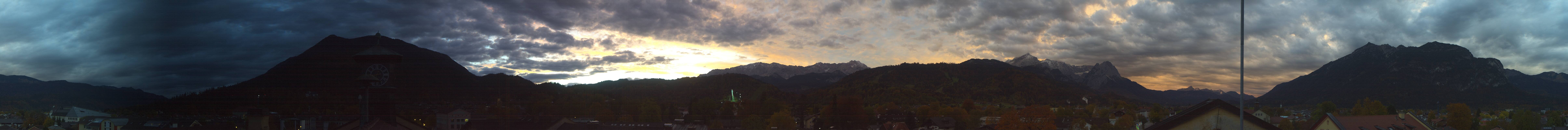 Archived image Webcam Garmisch townhall