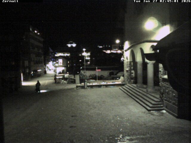 Archiv Foto Webcam Gemeindehaus Zermatt