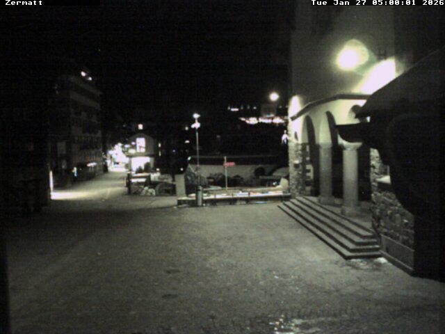 Archiv Foto Webcam Gemeindehaus Zermatt