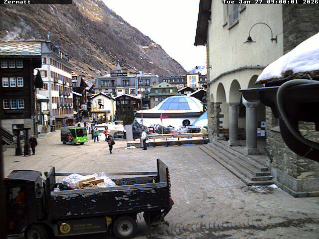 Archiv Foto Webcam Gemeindehaus Zermatt