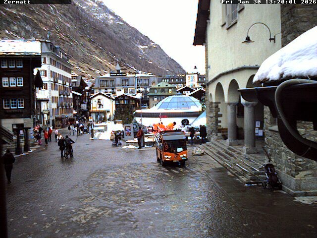 Archiv Foto Webcam Gemeindehaus Zermatt