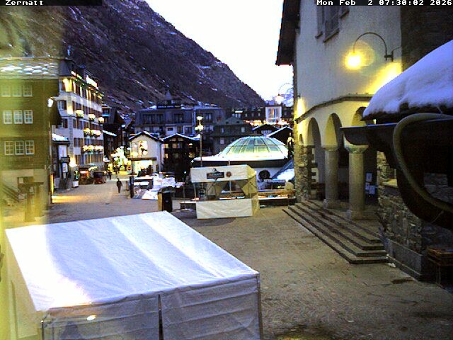 Archiv Foto Webcam Gemeindehaus Zermatt