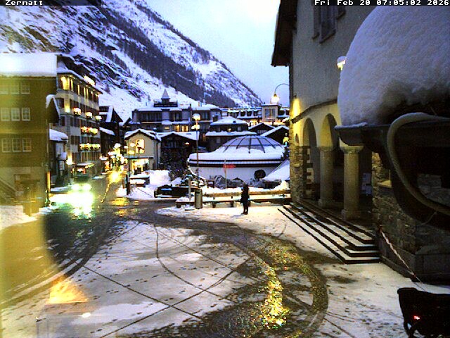 Archiv Foto Webcam Gemeindehaus Zermatt
