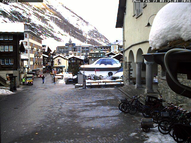 Archiv Foto Webcam Gemeindehaus Zermatt