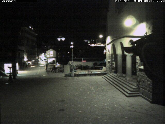 Archiv Foto Webcam Gemeindehaus Zermatt