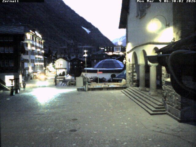 Archiv Foto Webcam Gemeindehaus Zermatt