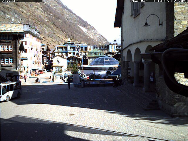Archiv Foto Webcam Gemeindehaus Zermatt